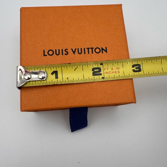 Louis Vuitton box and ribbon - Picture 4 of 6